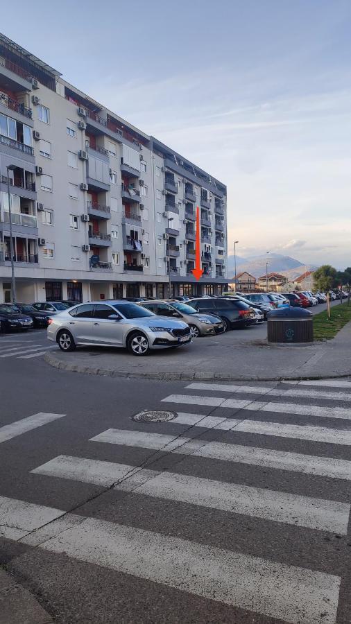 Apartmani Stari Aerodrom 波德戈里察 外观 照片